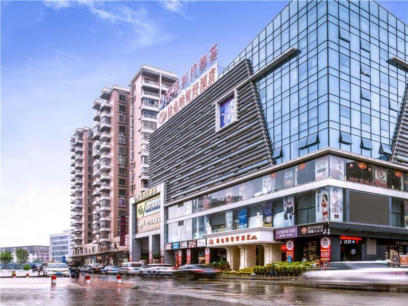 Vienna Hotel Guangzhou Baiyun Dongping Middle Road מראה חיצוני תמונה